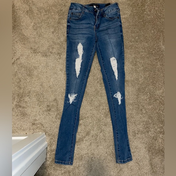 *FASHION NOVA* - Picture 1 of 3